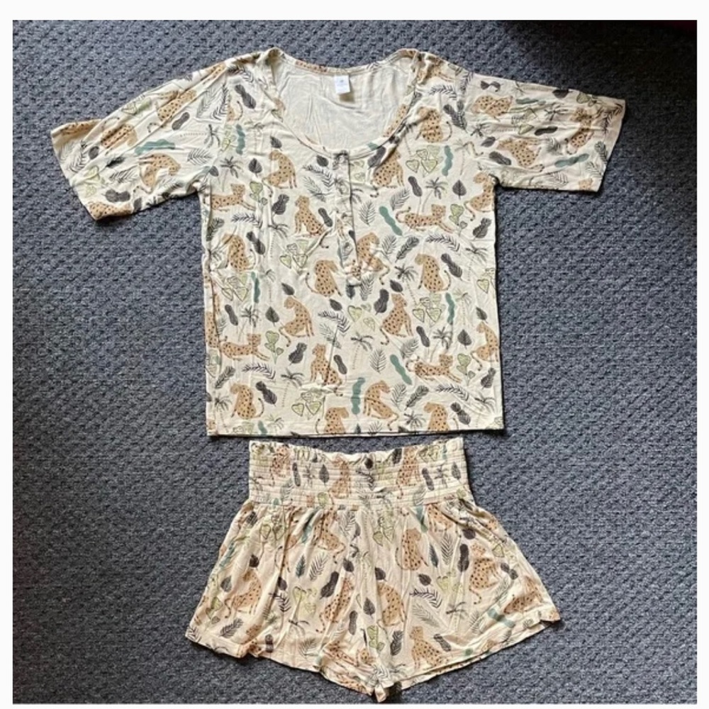 ISO Kate Quinn Women's Jungle Leopard Print Bamboo PJ Short Set (S, Med or L)
